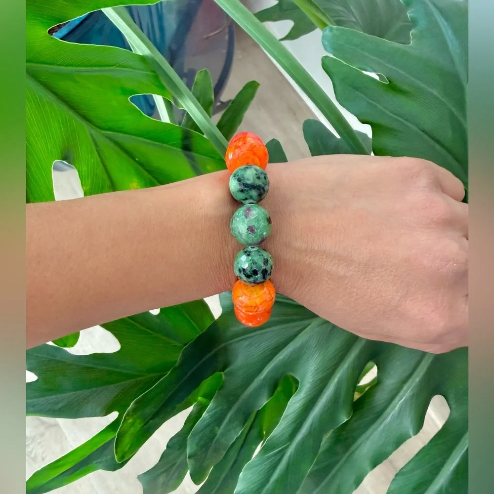 Ruby on Fuchsite & Howlite bracelet (one) - Picture 2 of 4